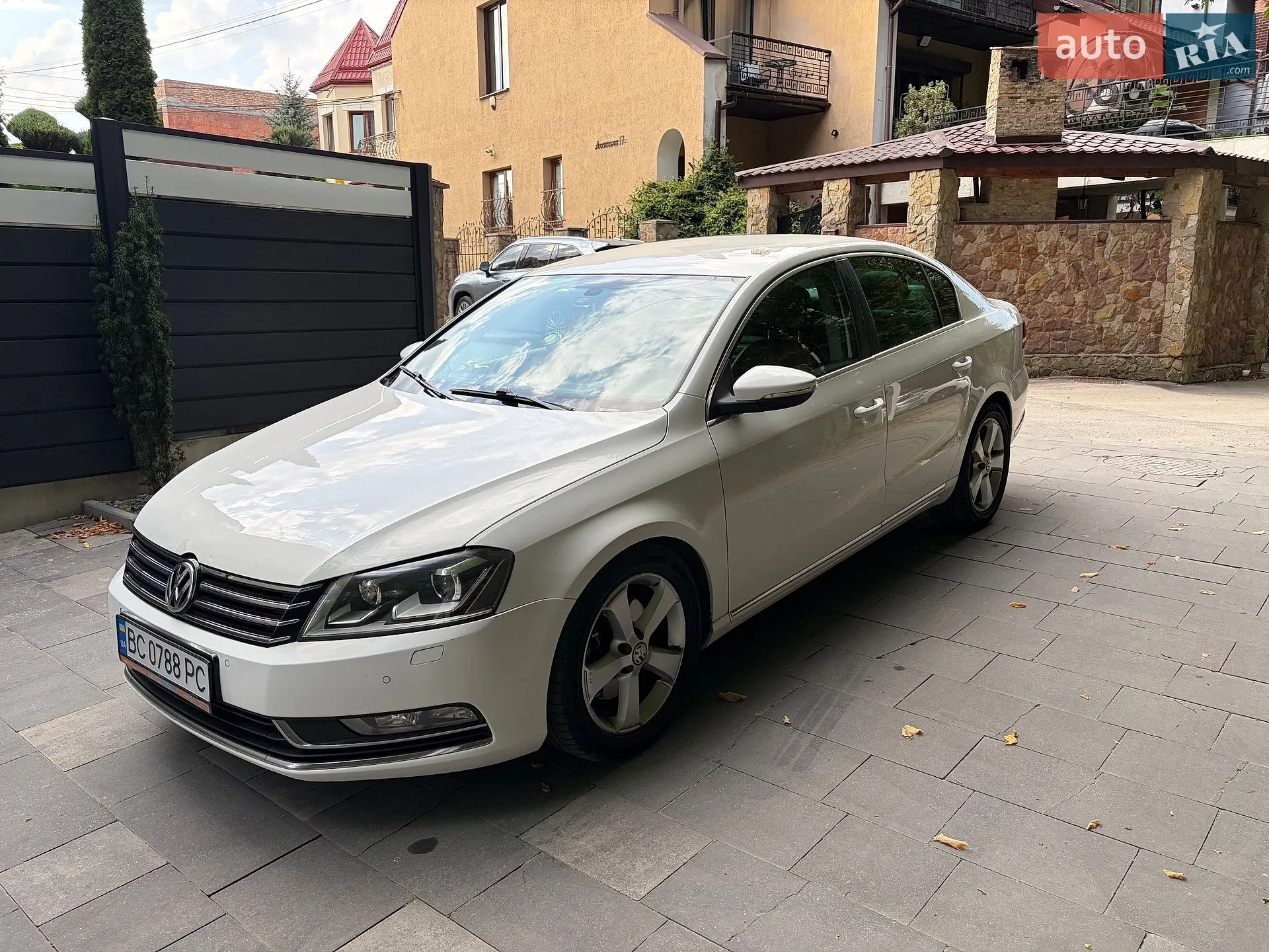 2011 Volkswagen Passat - мініатюра 3