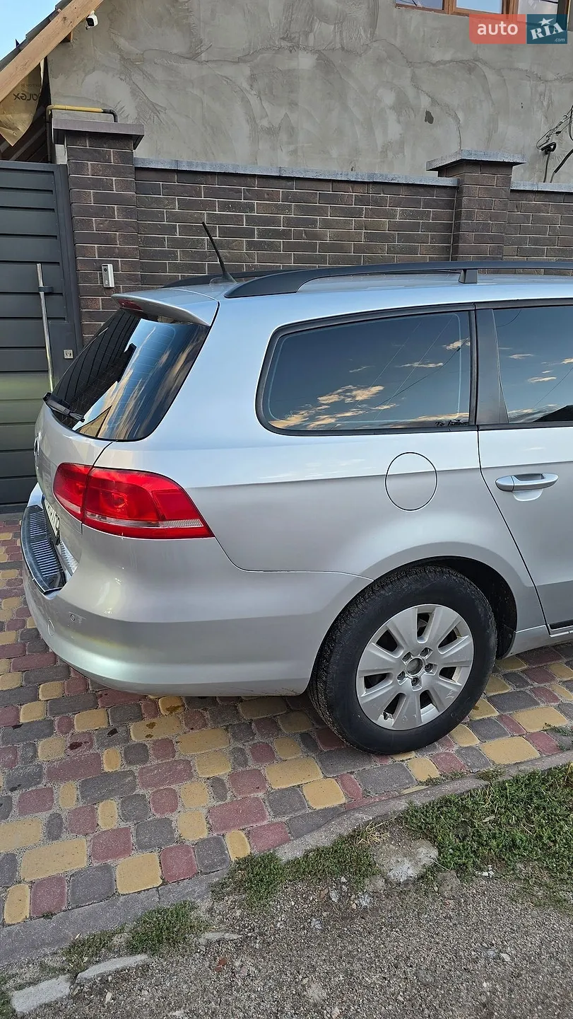 2011 Volkswagen Passat - мініатюра 5