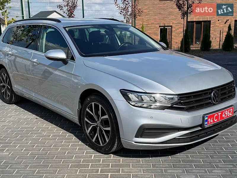 Volkswagen Passat 2022