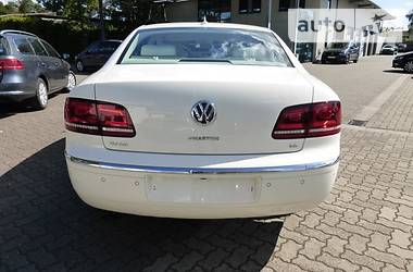 Volkswagen Phaeton 2016