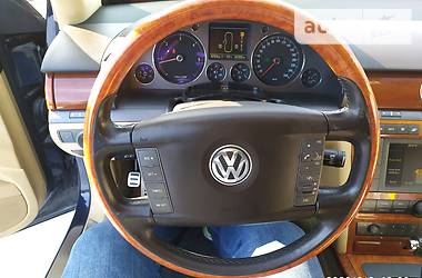 Седан Volkswagen Phaeton 2004 в 