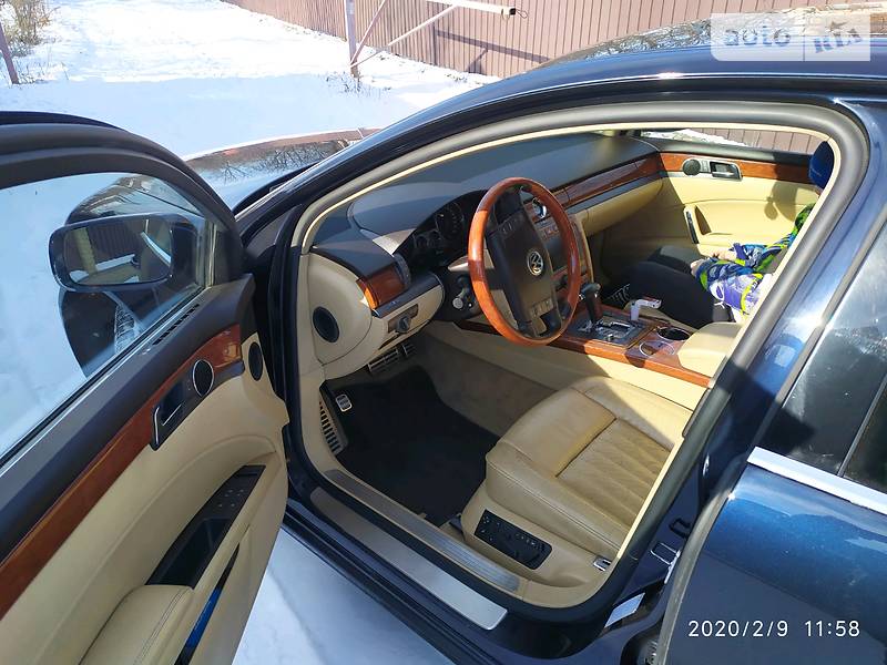 Седан Volkswagen Phaeton 2004 в Полтаве