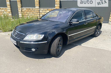 Седан Volkswagen Phaeton 2007 в Киеве