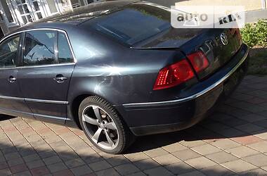 Седан Volkswagen Phaeton 2002 в Косове