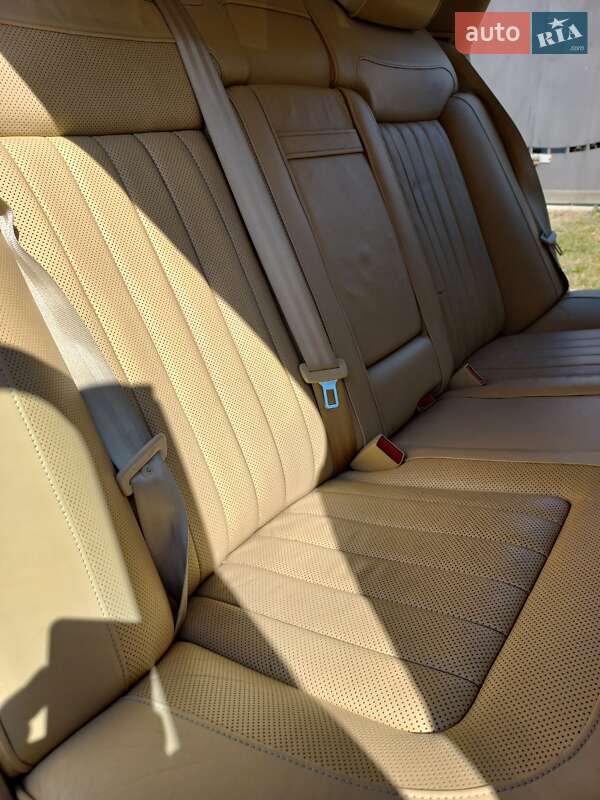 Седан Volkswagen Phaeton 2005 в Ивано-Франковске