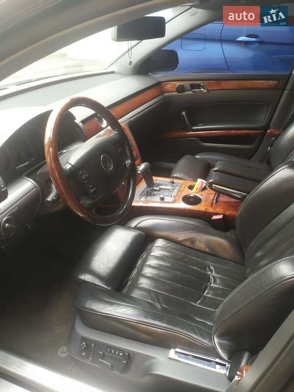 Седан Volkswagen Phaeton 2004 в Херсоне