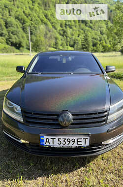 Седан Volkswagen Phaeton 2010 в Ивано-Франковске