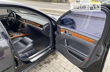 Седан Volkswagen Phaeton 2010 в Ивано-Франковске