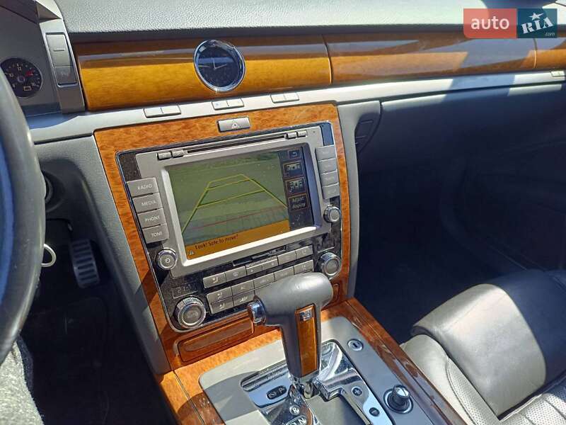 Седан Volkswagen Phaeton 2009 в Глибокій