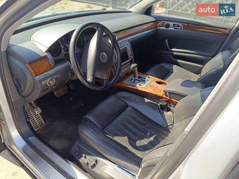 Седан Volkswagen Phaeton 2009 в Глибокій