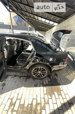 Седан Volkswagen Phaeton 2007 в 