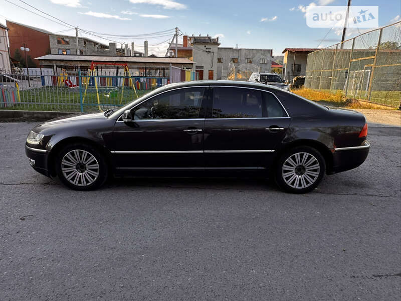 Седан Volkswagen Phaeton 2010 в Тячеві