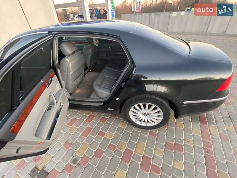 Седан Volkswagen Phaeton 2006 в Виннице