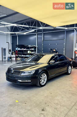 Седан Volkswagen Phaeton 2010 в Чернівцях