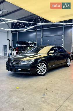 Седан Volkswagen Phaeton 2010 в Чернівцях