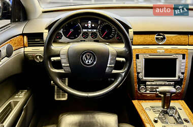 Седан Volkswagen Phaeton 2010 в Чернівцях