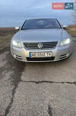 Седан Volkswagen Phaeton 2006 в Києві