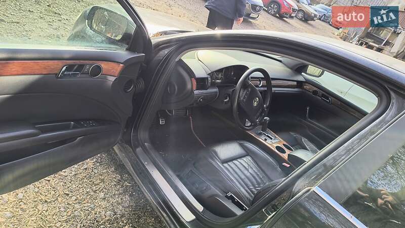 Седан Volkswagen Phaeton 2006 в Киеве