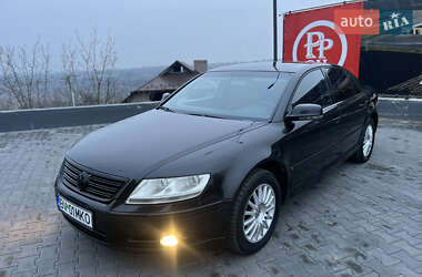 Седан Volkswagen Phaeton 2010 в Чернівцях