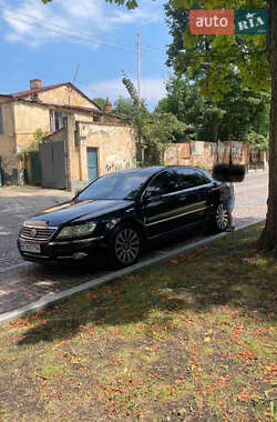 Седан Volkswagen Phaeton 2005 в Львове