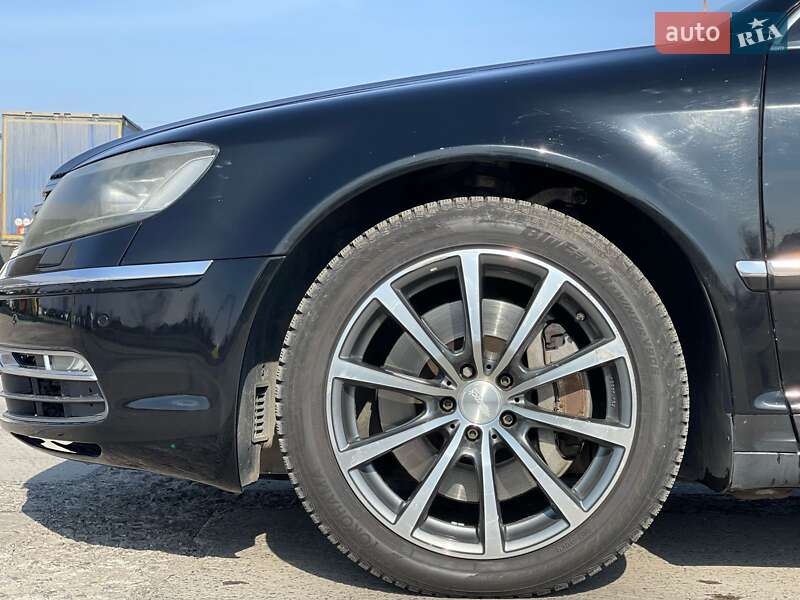 Седан Volkswagen Phaeton 2009 в Ужгороде