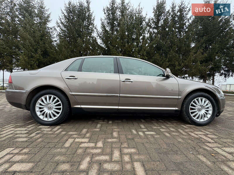 Седан Volkswagen Phaeton 2008 в Рівному
