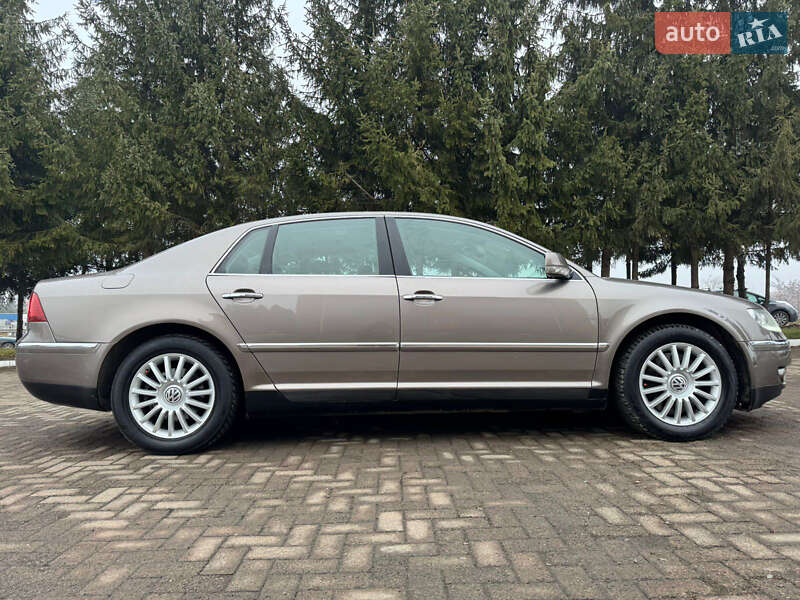 Седан Volkswagen Phaeton 2008 в Рівному