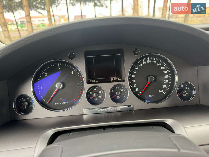 Седан Volkswagen Phaeton 2008 в Рівному