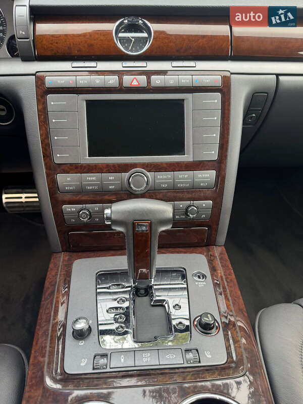 Седан Volkswagen Phaeton 2008 в Рівному