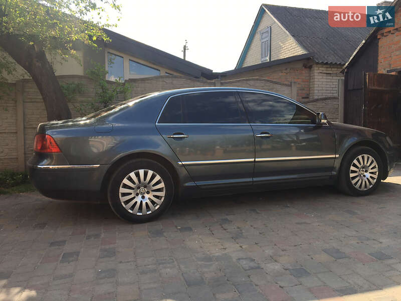 Седан Volkswagen Phaeton 2005 в Луцке