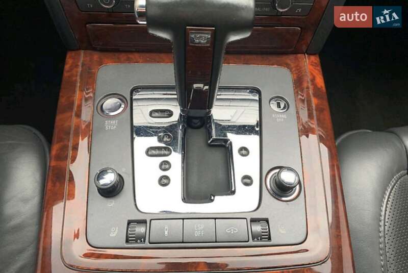 Седан Volkswagen Phaeton 2008 в Киеве