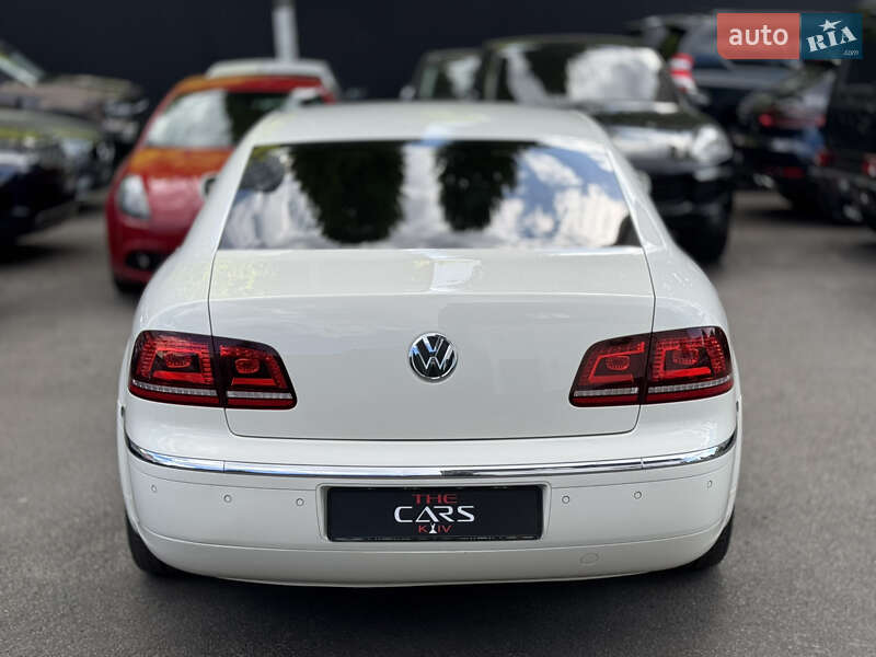 Седан Volkswagen Phaeton 2014 в Киеве