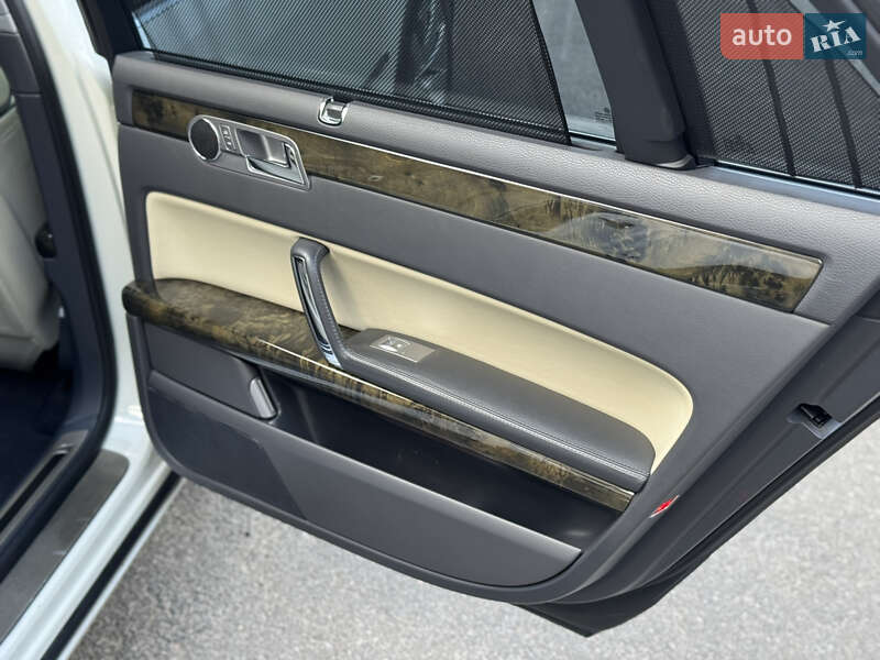 Седан Volkswagen Phaeton 2014 в Киеве