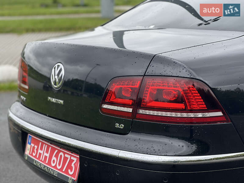 Седан Volkswagen Phaeton 2013 в Львові