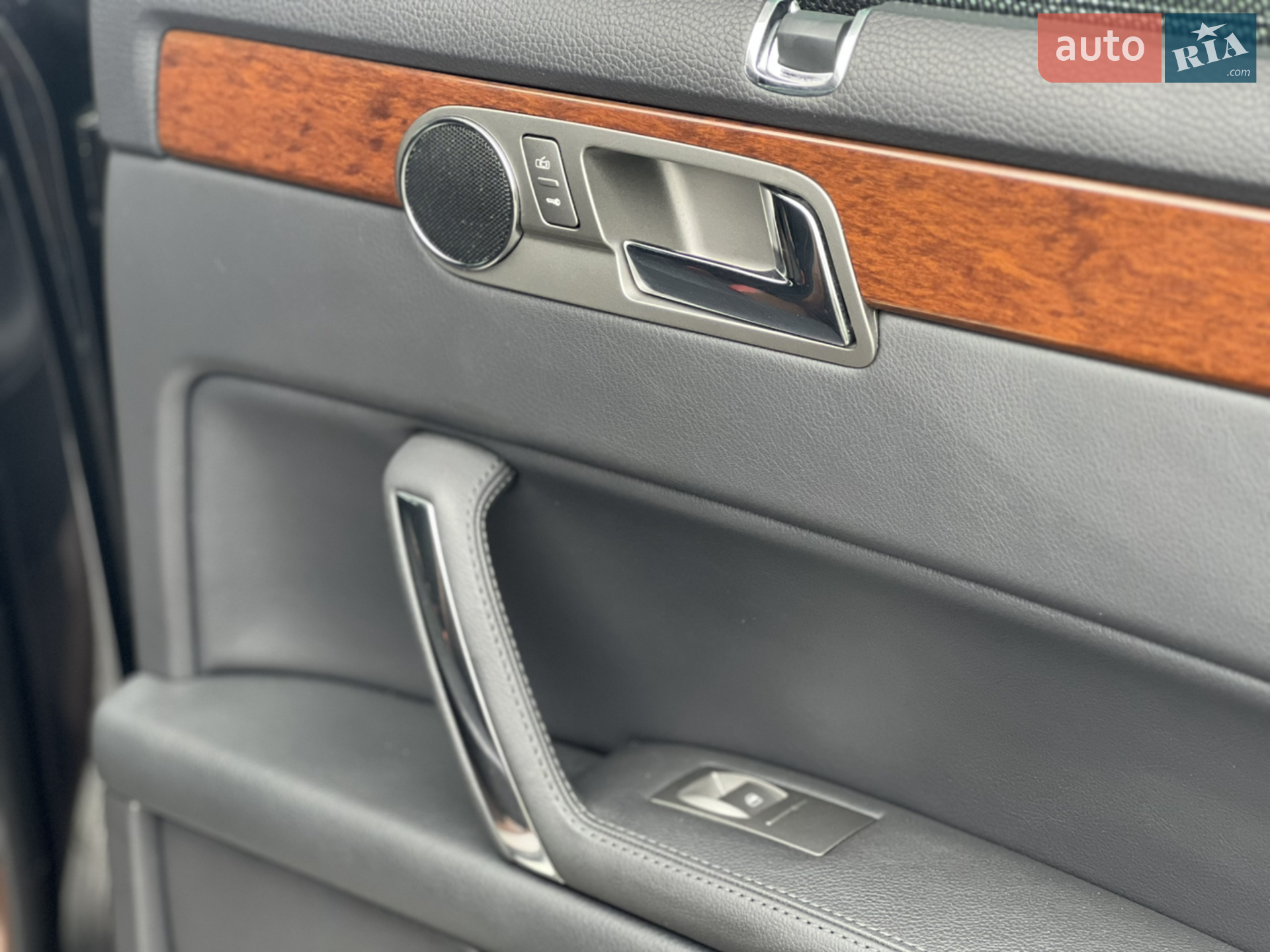 2013 Volkswagen Phaeton - мініатюра 36