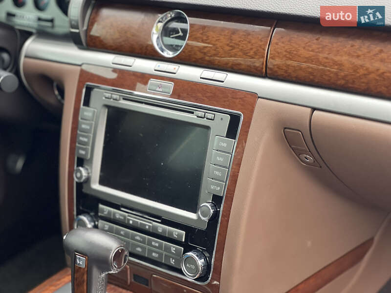 Седан Volkswagen Phaeton 2013 в Львові