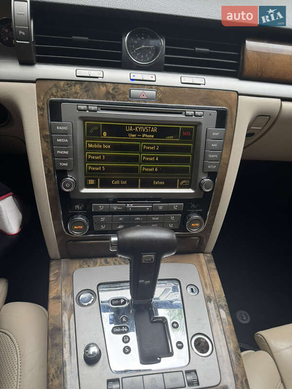 Седан Volkswagen Phaeton 2011 в Києві