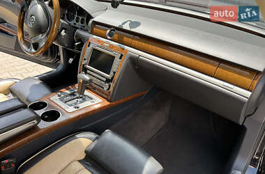 Седан Volkswagen Phaeton 2011 в 