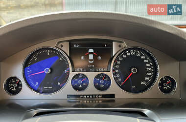 Седан Volkswagen Phaeton 2011 в 