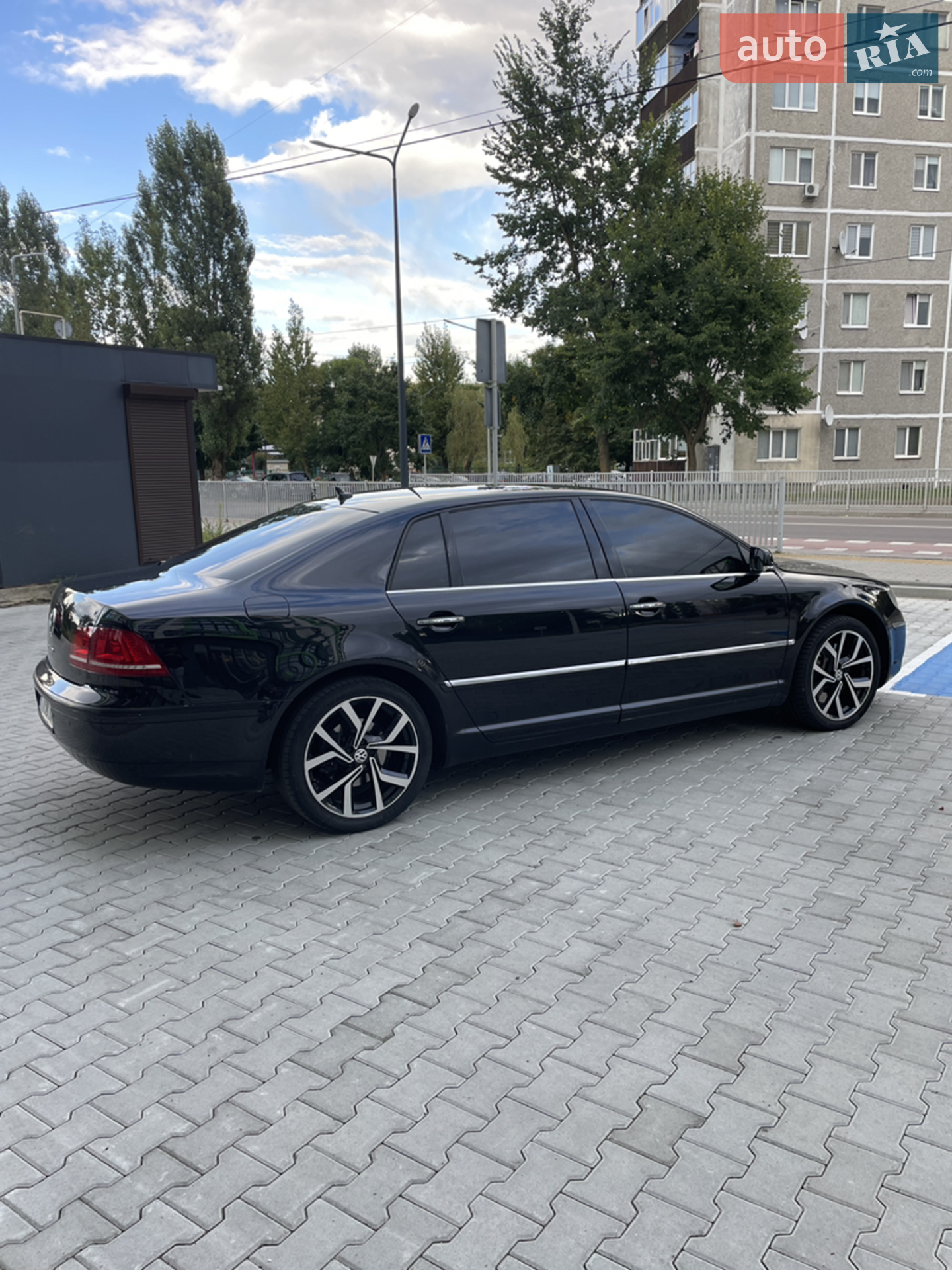 2011 Volkswagen Phaeton - мініатюра 11