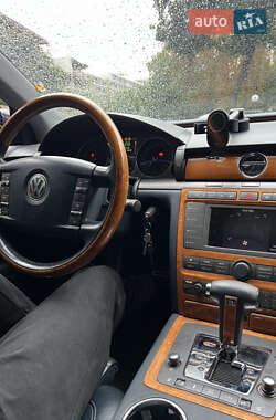 Седан Volkswagen Phaeton 2003 в 