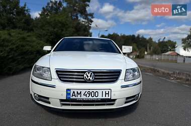 Седан Volkswagen Phaeton 2009 в Малине