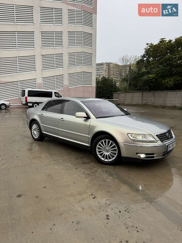 Седан Volkswagen Phaeton 2006 в Одессе