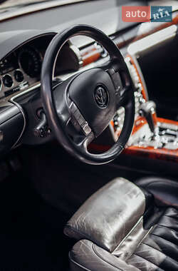 Седан Volkswagen Phaeton 2012 в 