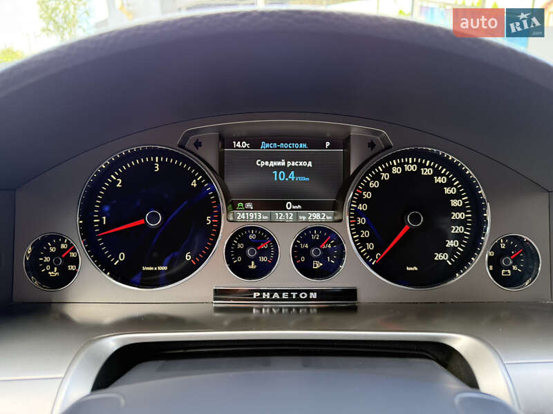 Седан Volkswagen Phaeton 2013 в Львові