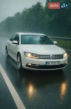 Volkswagen Phaeton 2013