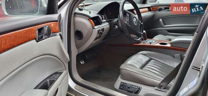 Седан Volkswagen Phaeton 2008 в Києві