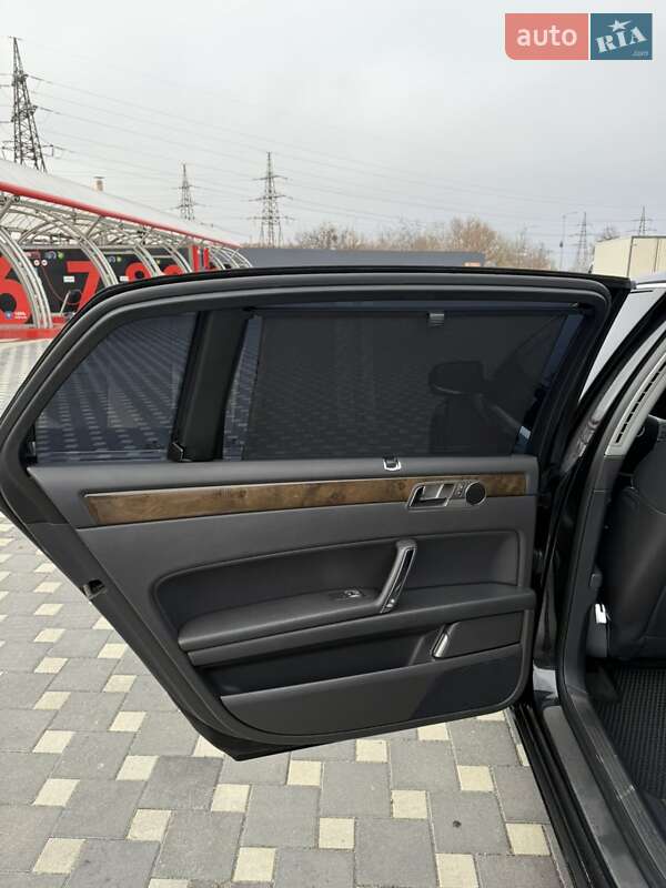 Седан Volkswagen Phaeton 2011 в Полтаве