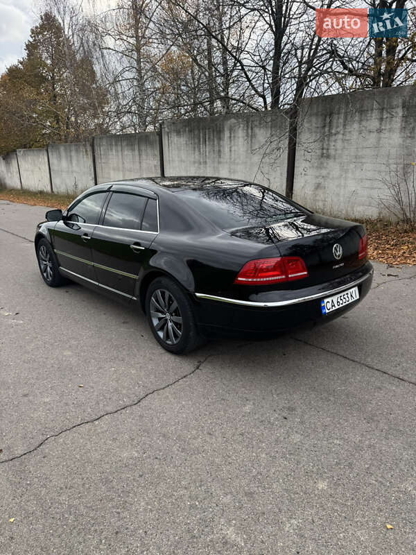 Седан Volkswagen Phaeton 2010 в Умані