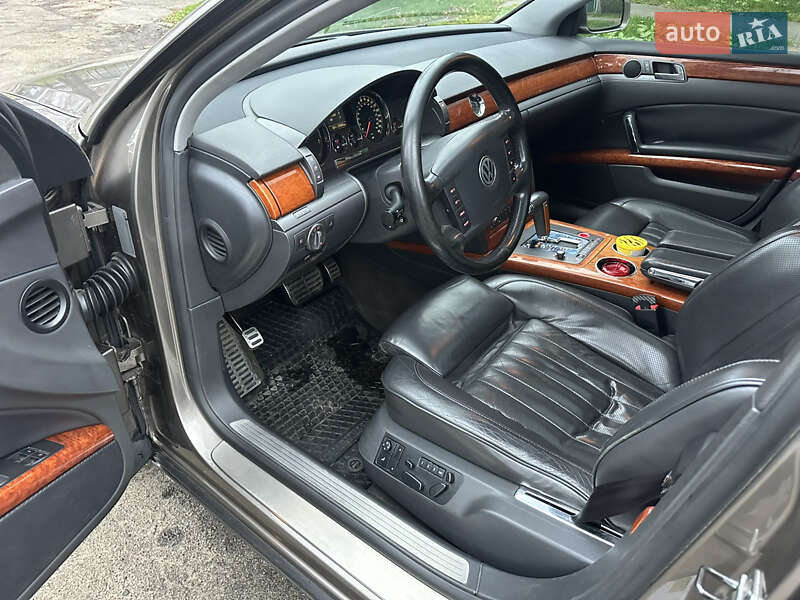 Седан Volkswagen Phaeton 2006 в Києві фото 16 Седан Volkswagen Phaeton 2006 в Києві